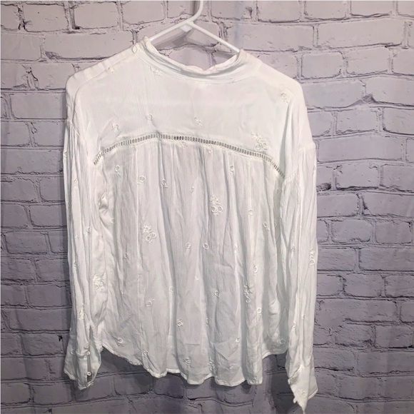 Free People White Long Sleeve Top Size Small Flowy Minimalist  Good Preowned - Picture 1 of 3